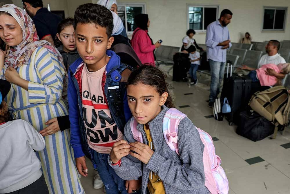 Sejak sekatan darat, udara dan laut dikenakan pada 2007, hak kehidupan kanak-kanak di Gaza sudah dirampas, dihimpit dengan keganasan dan tiada lagi kebebasan yang hakiki. - AFP