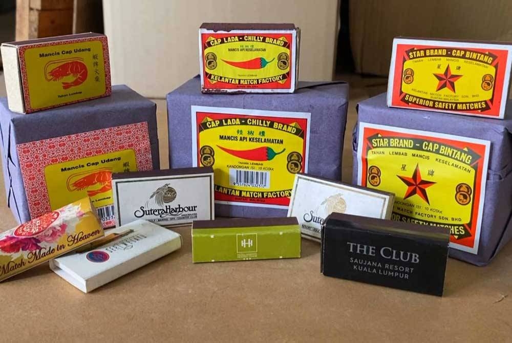 Selain memproses untuk jenama sendiri iaitu cap lada, pihakya turut menerima tempahan untuk jenama lain serta dari sektor perhotelan.