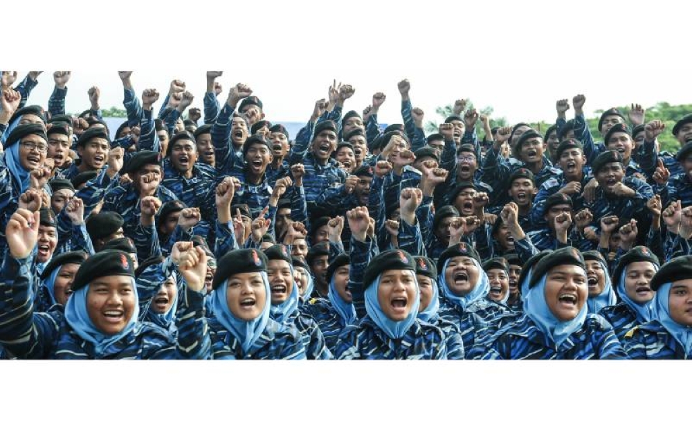 PLKN yang diperkenalkan pada tahun 2022 berjaya menjadi platform melahirkan generasi muda berketrampilan, berani serta mempunyai semangat cintakan negara yang kuat. - FOTO BERNAMA 