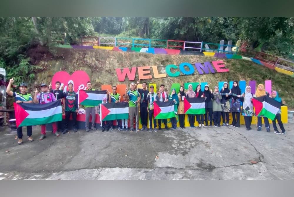 
Langkah mengibarkan bendera sepanjang aktiviti pendakian tersebut adalah simbolik kepada kemerdekaan dan pembebasan Palestin serta kemenangan untuk para pejuang Palestin.