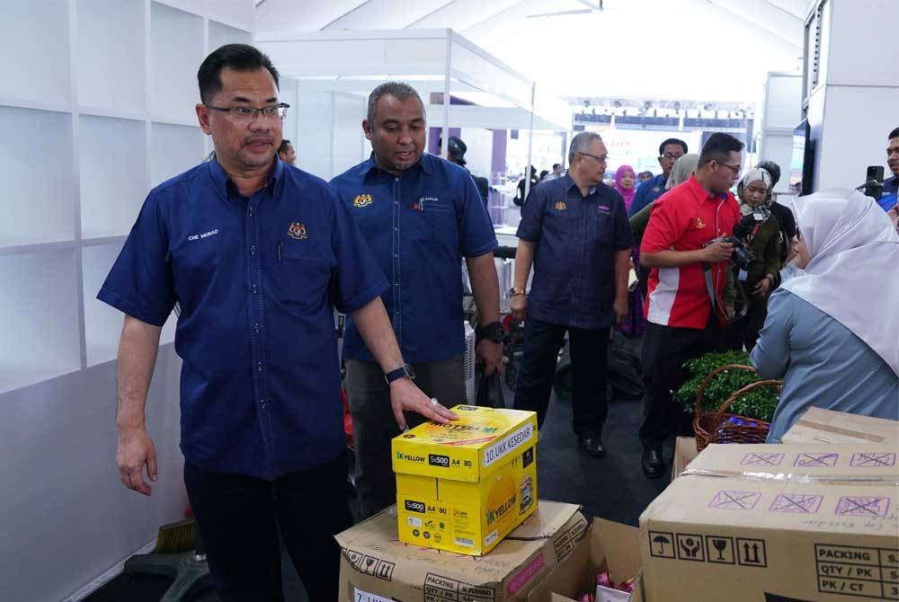 Che Murad sedang meninjau persiapan akhir KUD @Putrajaya.
