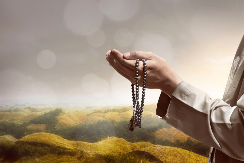 KURNIAAN ALLAH lazimnya diisi dengan ketakwaan, kebaikan dan ketaatan sama ada sebelum atau selepasnya, jauh sekali berbeza dengan istidraj. -Gambar hiasan