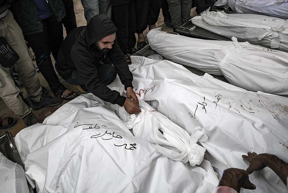 Lebih 12,500 rakyat Palestin terkorban akibat konflik Hamas-Israel. - Foto EPA