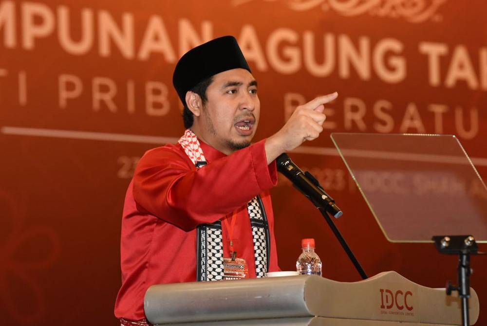 Wan Ahmah Fayhsal ketika berucap pada Perhimpunan Agung Tahunan Bersatu 2023 di Pusat Konvensyen Ideal (IDCC)