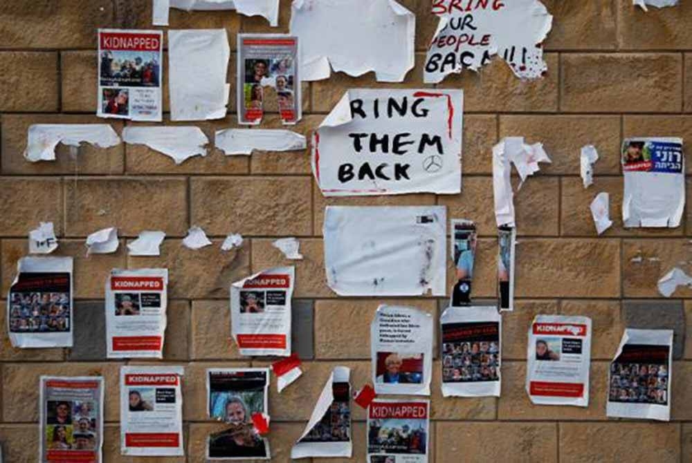 Syarat Israel, banduan Palestin hanya akan dibebaskan selepas tebusan Israel (gambar) di bawah penguasaan Hamas diserahkan. - Foto Reuters