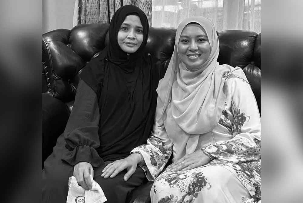 Kenangan Juwairiya (kanan) bersama Suzana.