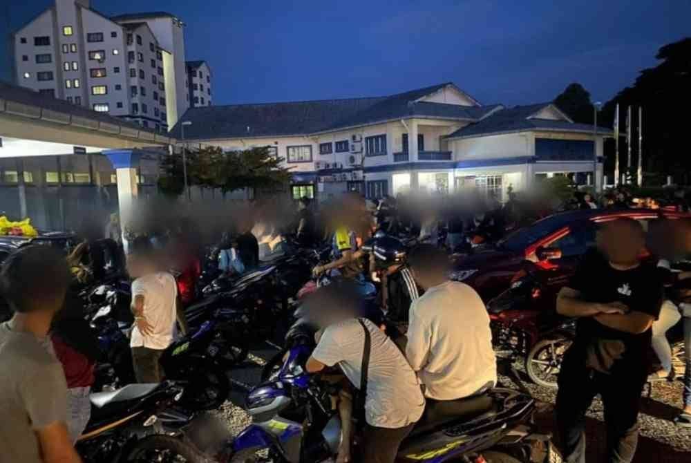 Sebahagian daripada 50 motosikal yang disita kerana pelbagai kesalahan.
