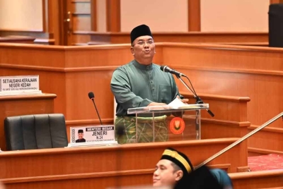 Sanusi ketika membentangkan Belanjawan 2024 di DUN Kedah pada Ahad.