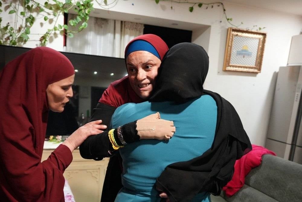 Israa dibebaskan dalam perjanjian pertukaran tahanan antara Israel dan Hamas.