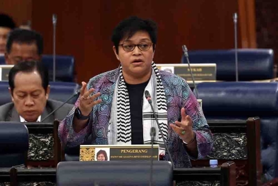Azalina - Foto Bernama