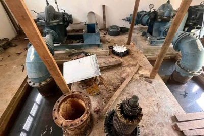 Kecurian yang berlaku di rumah pam yang membekalkan air untuk kegunaan tiga apartmen di Bukit Beruntung.