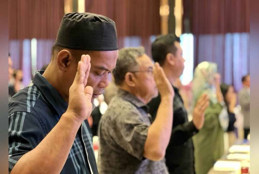 
IBR ini merupakan siri kedua yang dilaksanakan selepas majlis sama diadakan bersama warga kerja LZS pada tahun lepas.