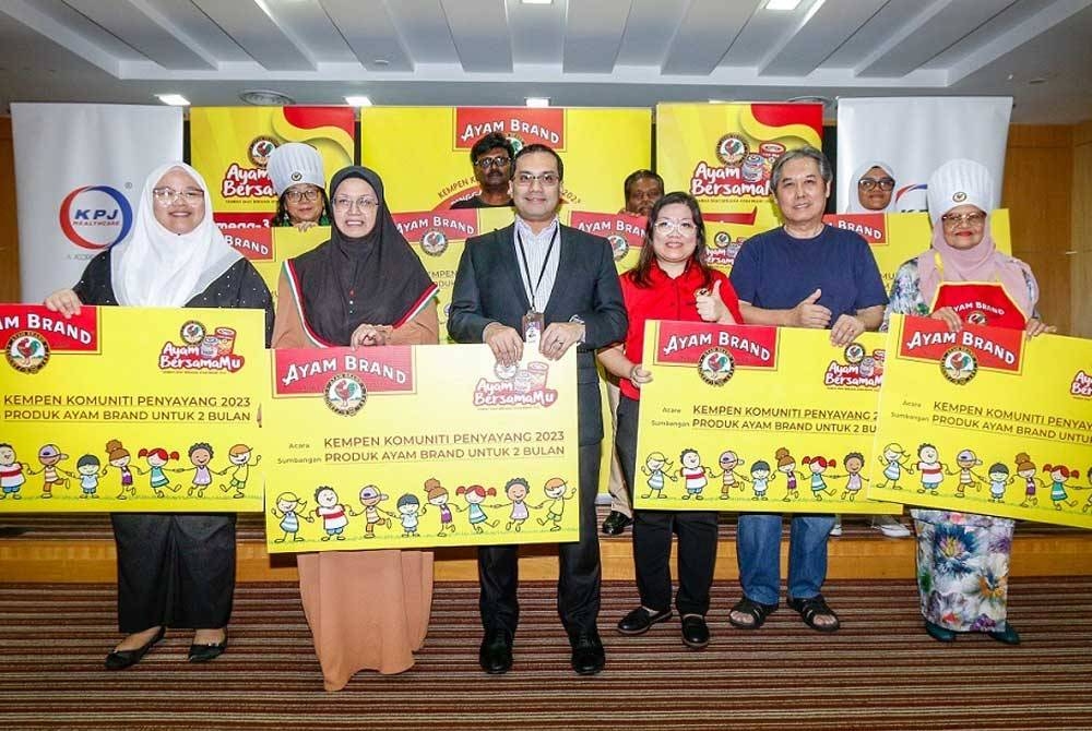 Ayam Brand melancarkan Kempen Komuniti Penyayang 2023 dengan menyediakan bekalan makanan selama dua bulan kepada 25 NGO.