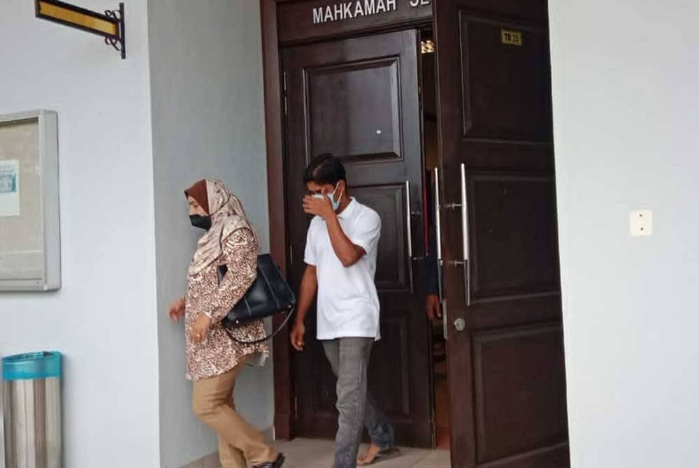 Mohd Hafiz dilepaskan dan dibebaskan daripada pertuduhan berkenaan berikutan pihak pendakwaan gagal membuktikan kes prima facie terhadapnya.