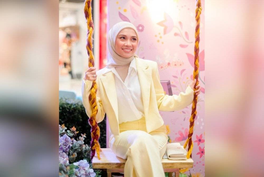 Nabila akui rasa semakin dihormati selepas bergelar isteri dua minggu lalu.