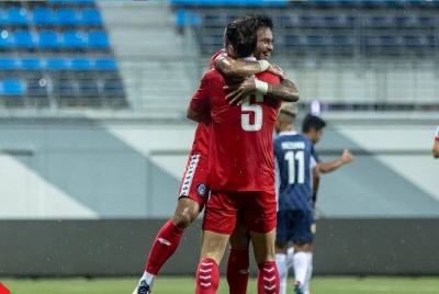 Saddil Ramdani meraikan jaringan rakan sepasukan ketika menentang Hougang United di Stadium Jalan Besar, pada Khamis. - Foto AFC