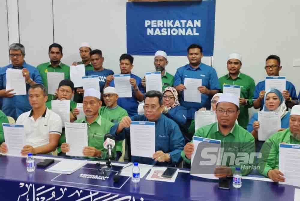 Pimpinan PN Bahagian Bukit Gantang mendesak Syed Abu Hussin meletakkan jawatan sebagai Ahli Parlimen susulan sokongannya terhadap Perdana Menteri, Datuk Seri Anwar Ibrahim.