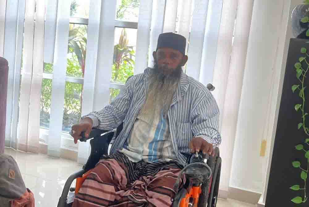 Abdul Rahim merayu sumbangan orang ramai untuk membeli kerusi roda elektrik baharu dianggarkan berharga hampir RM5,000.