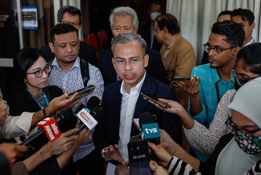 Fahmi ketika sidang media pada Forum 'Public Service Delivery System-Making It More Efficient and Effective' di Dewan Seri Baiduri Institut Tadbiran Awam Negara (INTAN), Bukit Kiara pada Isnin. - Foto Bernama