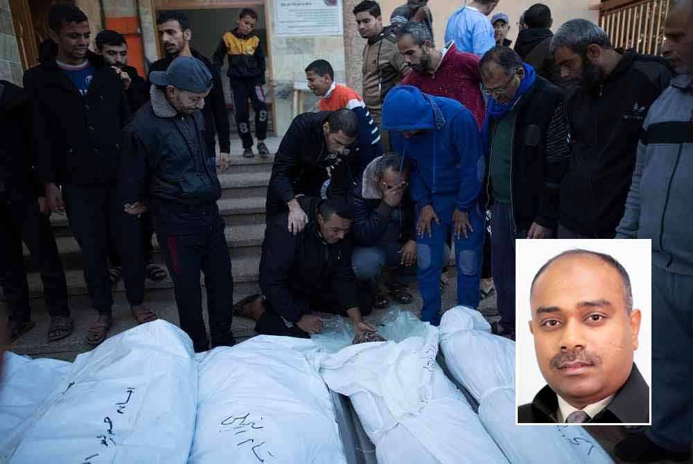 Penduduk Palestin berkabung di sebelah mayat ahli keluarga mereka yang meninggal dunia semasa serangan udara Israel di selatan Semenanjung Gaza. Gambar kecil: Mohd Mizan