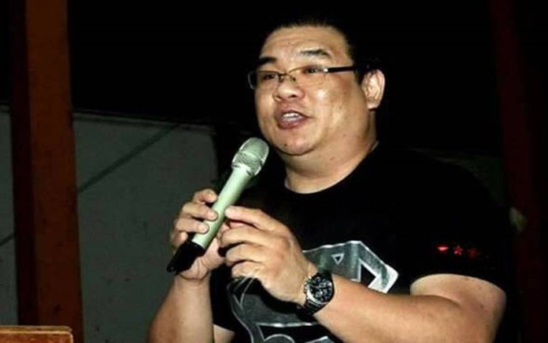 Hew Kuan Yau atau dikenali 'Superman Hew' gagal peroleh ganti rugi RM1.048 juta bagi kehilangan pendapatan susulan 13 buku komik ‘Inisiatif Jalur&Jalan Meraih Manfaat Bersama’ dirampas KDN, empat tahun lepas. - Foto FB KuanYauHew