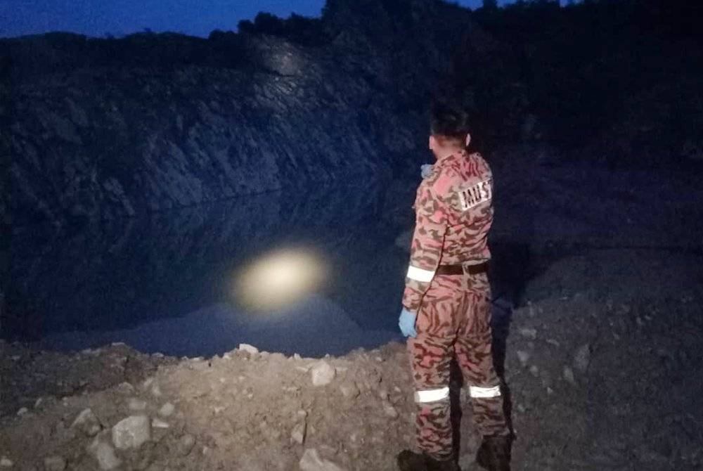 Lokasi tiga kanak-kanak dilaporkan lemas ketika mandi di sebuah kolam terbiar di Kampung Perpaduan Ria 1, Kudat.