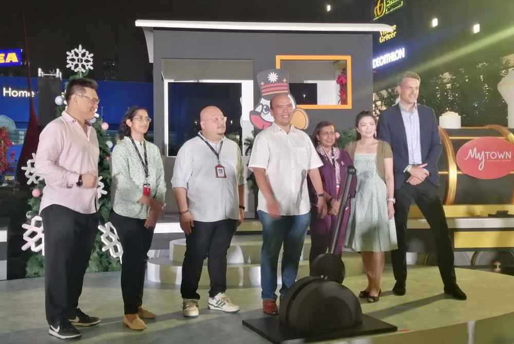 Kempen All I Want For Christmas sempena cuti perayaan tersebut menekankan aspek keriangan dan tawa ria dan mencipta memori yang tidak dapat dilupakan bersama keluarga, rakan dan rakan sekerja.