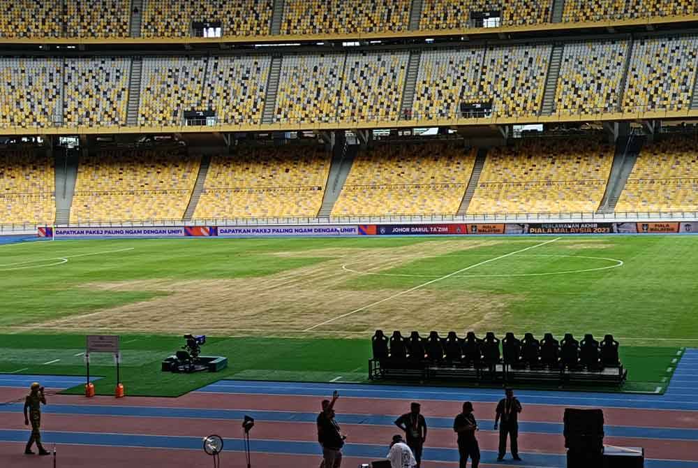 Keadaan terkini padang Stadium Nasional Bukit Jalil.