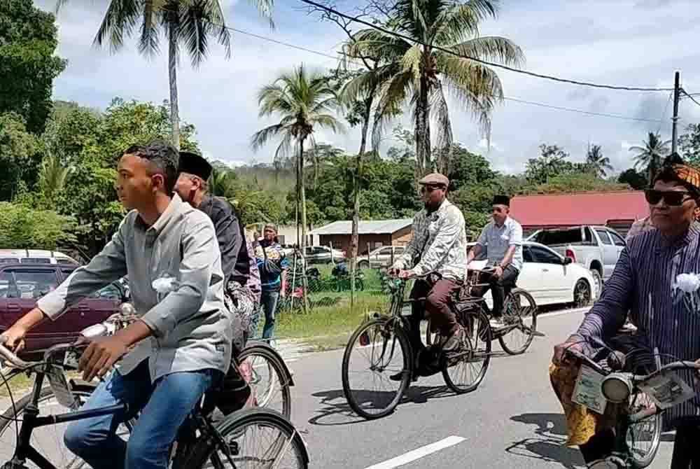 Antara ahli kelab basikal yang hadir pada majlis berkenaan.