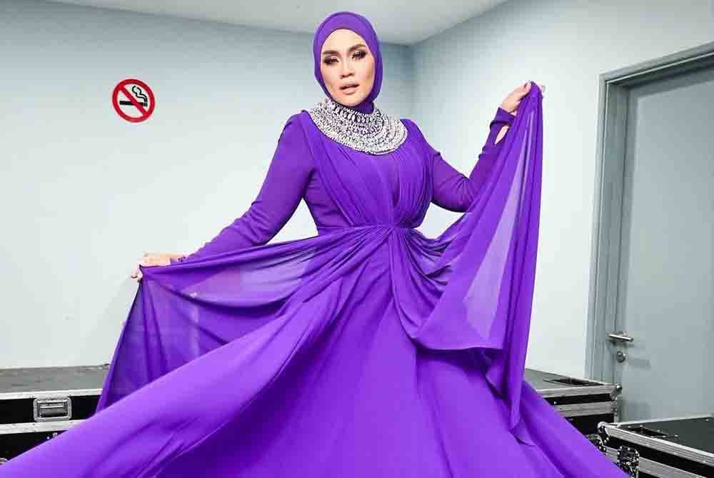 Terus melangkah... Liza akui kini semakin kental berdepan perit jerih dunia seni.