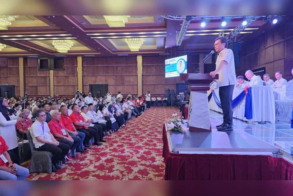 Perhimpunan Agung Tahunan Warisan dirasmikan oleh Mohd Shafie.