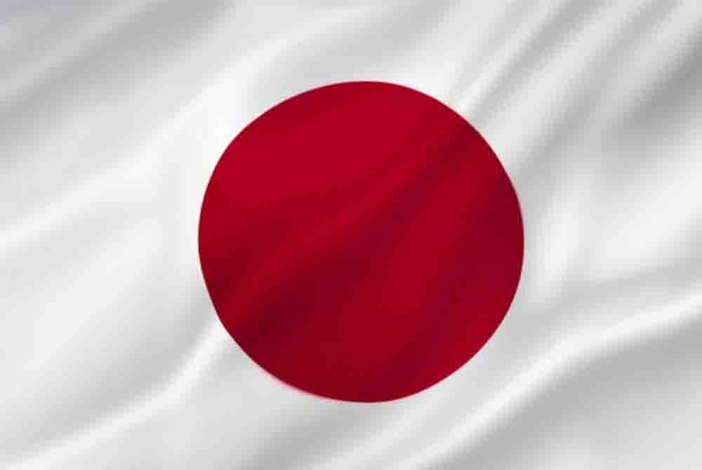 Seramai tiga menteri Jepun meletak jawatan pada Khamis di tengah-tengah skandal dana politik yang tertumpu kepada parti LDP. - Foto Agensi