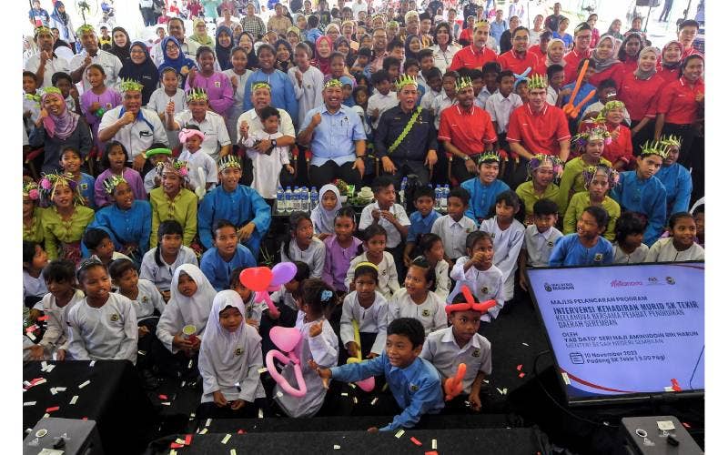 Pembinaan Modul Latihan Intervensi Berfokus dan Terbeza (MoLIB) di Sekolah Murid Orang Asli dan Pribumi bertujuan memberikan sokongan kepada guru dalam persediaan Pengajaran dan Pembelajaran (PdP) - (Gambar hiasan)- FOTO BERNAMA