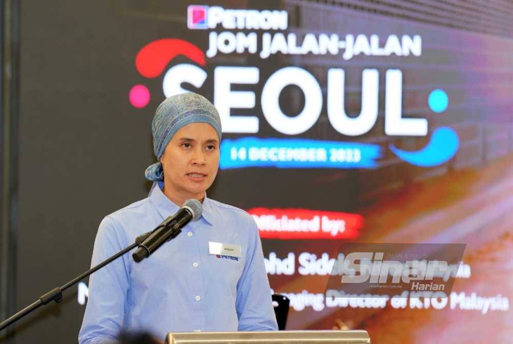 Shaliza Mohd Sidek berucap dalam Majlis Pelancaran Petron Jom Jalan-Jalan Seoul di Menara Hap Seng pada Khamis. - Foto Sinar Harian MOHD HALIM ABDUL WAHID