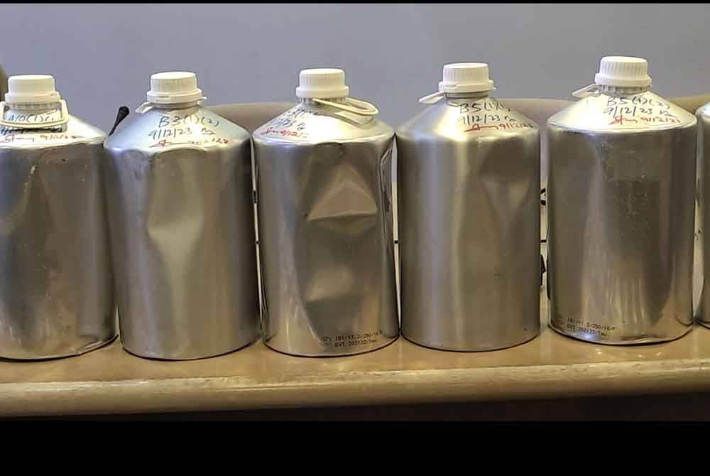 Cecair disyaki dadah berbahaya jenis Fentanyl yang dirampas JKDM