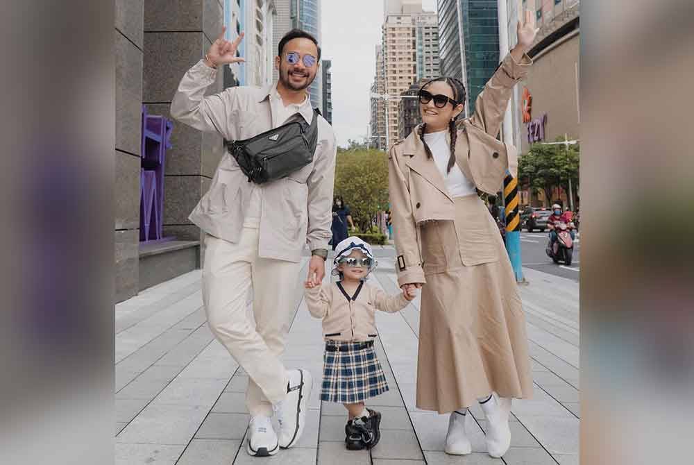 Ayda dan Nabil bersama anak sulung mereka, Ana Nayla.