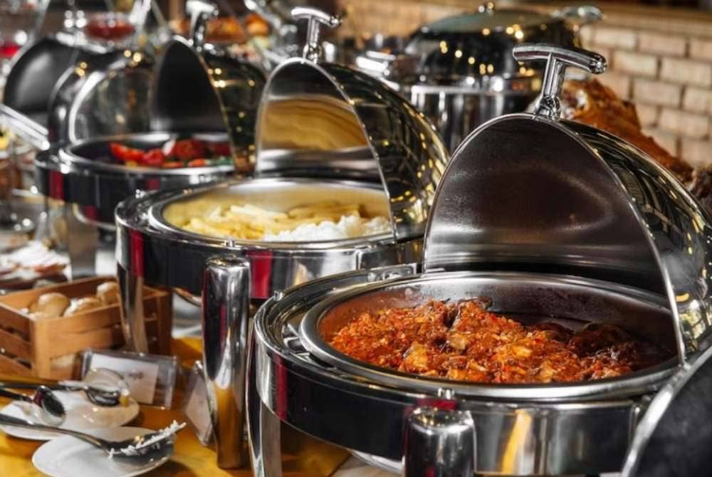 SEDIAKAN makanan berdasarkan bilangan jemputan bagi mengelakkan berlakunya pemborosan.