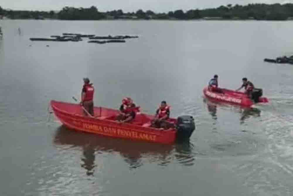 Dua bot digunakan untuk mencari mangsa.