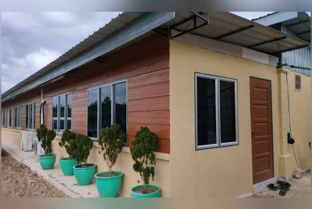 Keadaan Rumah Qaseh Budiman yang dibina dengan cantik menempatkan warga emas sebatang kara di Kampung Guar Nenas, Gurun Kedah.