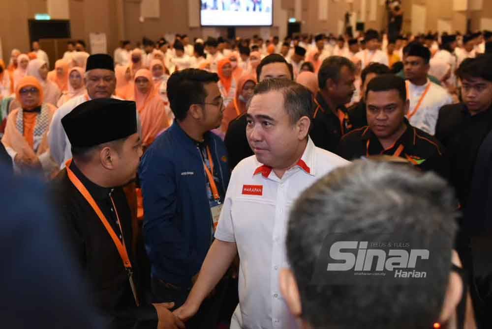 Anthony Loke hadir sempena Konvensyen Nasional Amanah 2023 yang berlangsung di salah sebuah hotel di Klang pada Sabtu.
