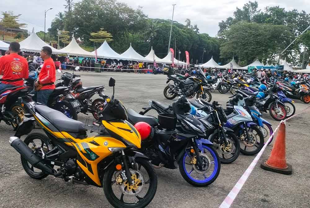 Pelbagai jenis jentera motosikal yang menyertai karnival dua hari bermula Sabtu.
