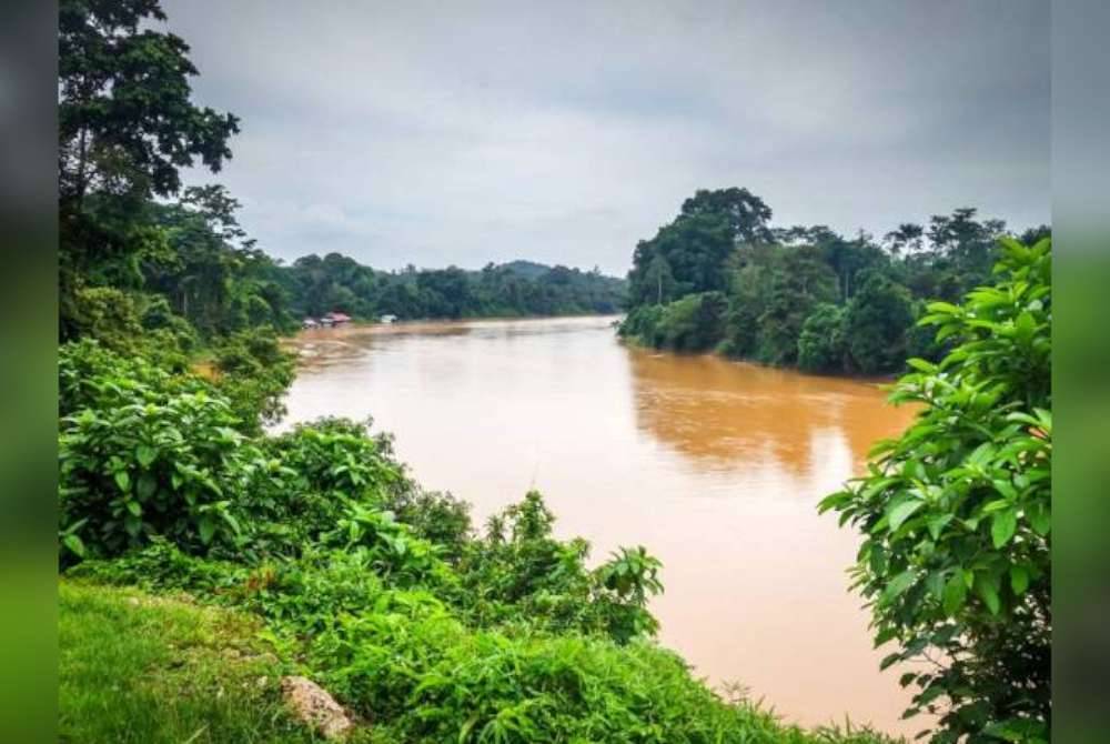 Dua sungai lagi masing-masing di Raub dan Maran pula berada pada paras waspada. - Gambar hiasan