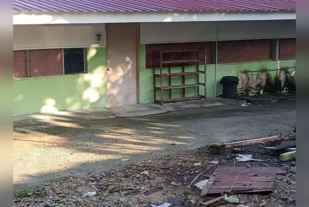 Bangunan yang dipercayai menjadi musolla (surau) kepada masyarakat Rohingya di kawasan berkenaan.