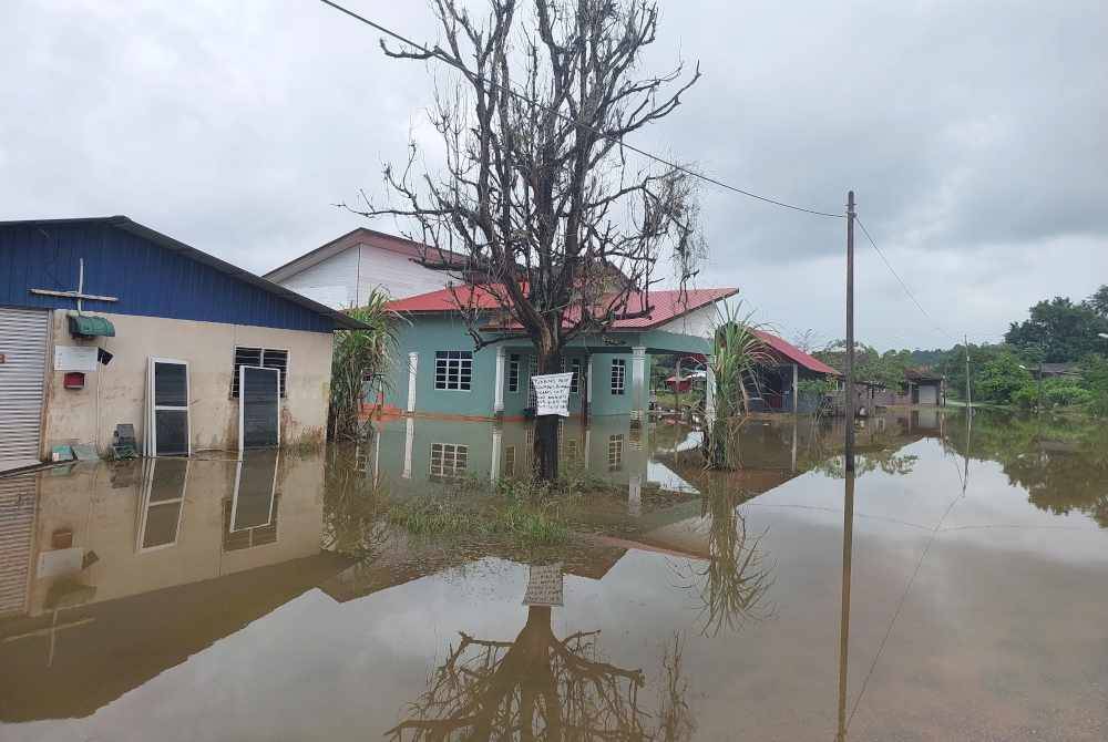 Kediaman Haslina masih dinaiki air