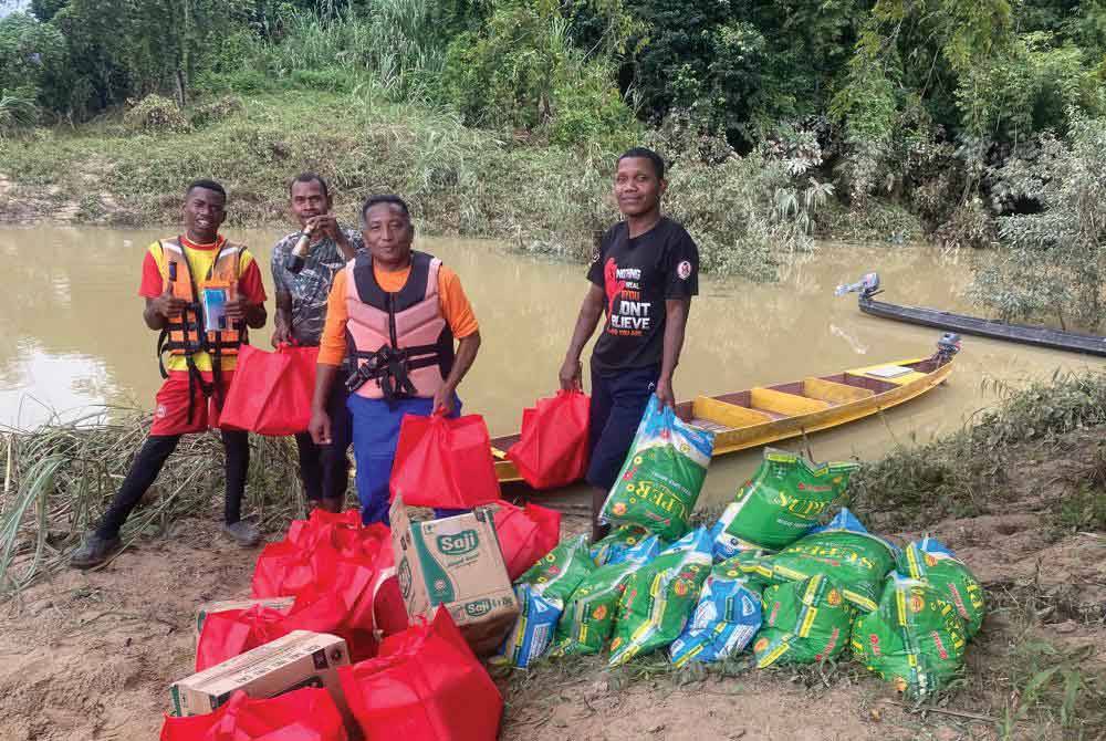 Peranan Pasukan Nature Lifeguard APM Kuala Tahan banyak membantu penduduk kawasan itu terutama ketika berdepan bencana. - Foto APM PAHANG