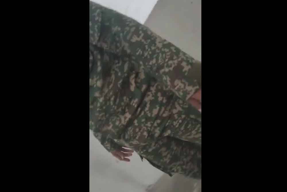 Video tular seorang anggota tentera mengasari isterinya. - Foto media sosial