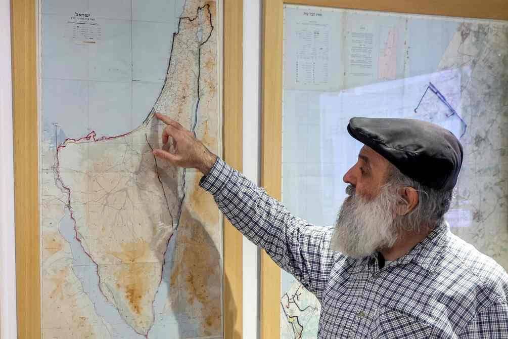 Oded Mizrachi merupakan bekas pendatang haram Yahudi yang pernah menetap di wilayah Gaza sebelum pemindahan komuniti tersebut.