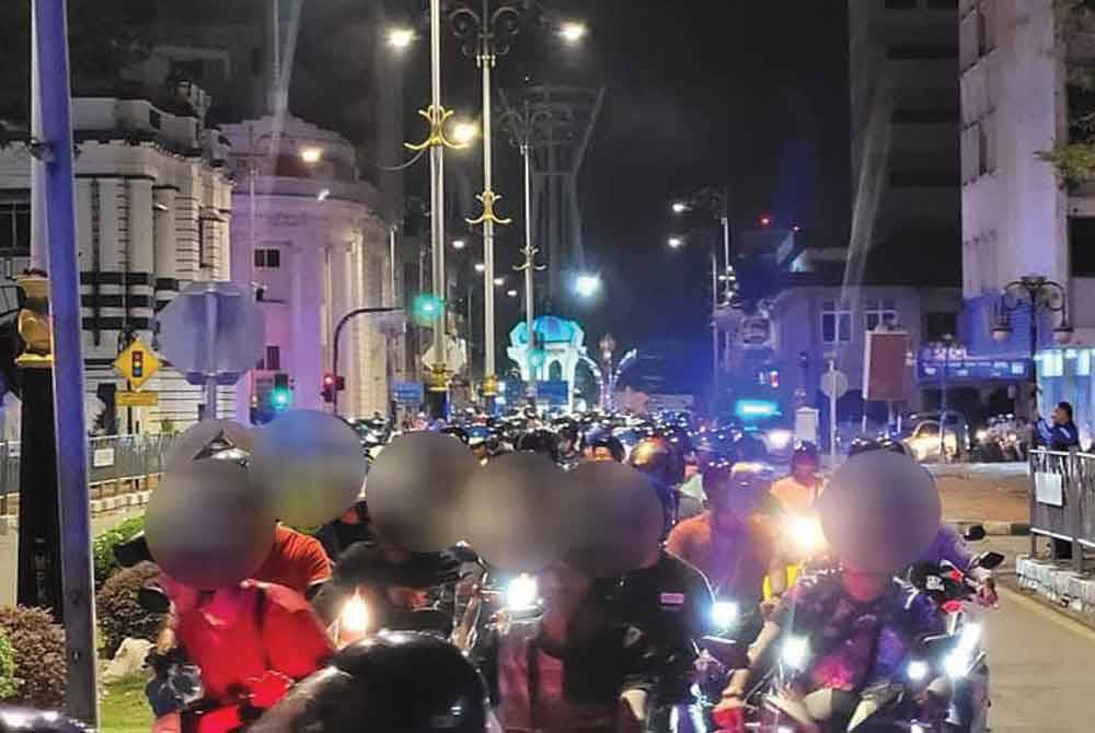 478 individu telah ditahan oleh polis dalam operasi lumba haram semasa menyambut Tahun Baru 2024 di Bandaraya Alor Setar, di sini pada awal pagi Isnin. - Foto PDRM