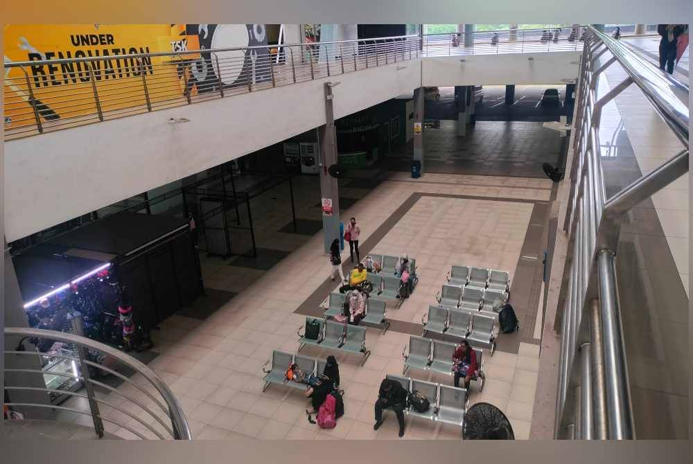 Ruang menunggu kelihatan bersih selepas isu kebersihan tular di Facebook pada Isnin.