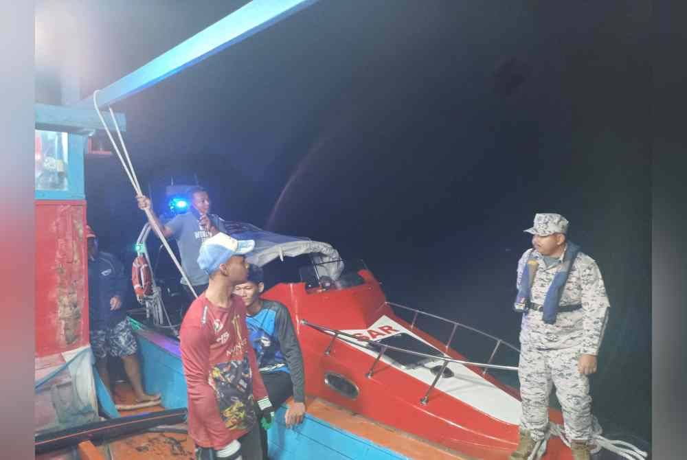 Maritim Malaysia menggerakkan Bot Kilat 6 untuk mengesan bot nelayan terbabit. Foto Maritim Malaysia